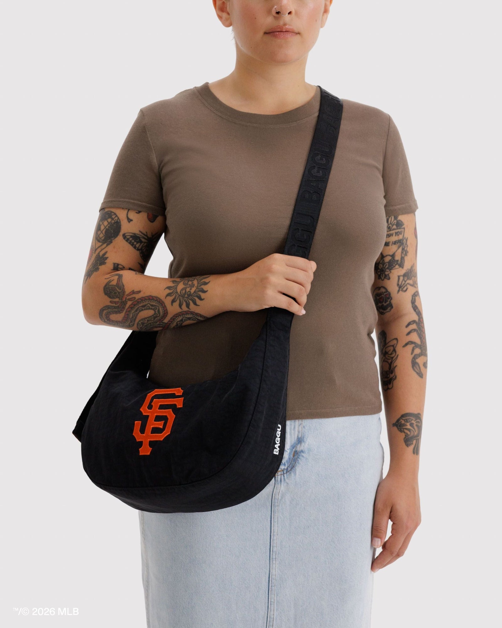 Medium Nylon Crescent Bag - San Francisco Giants™ - Bright Scent