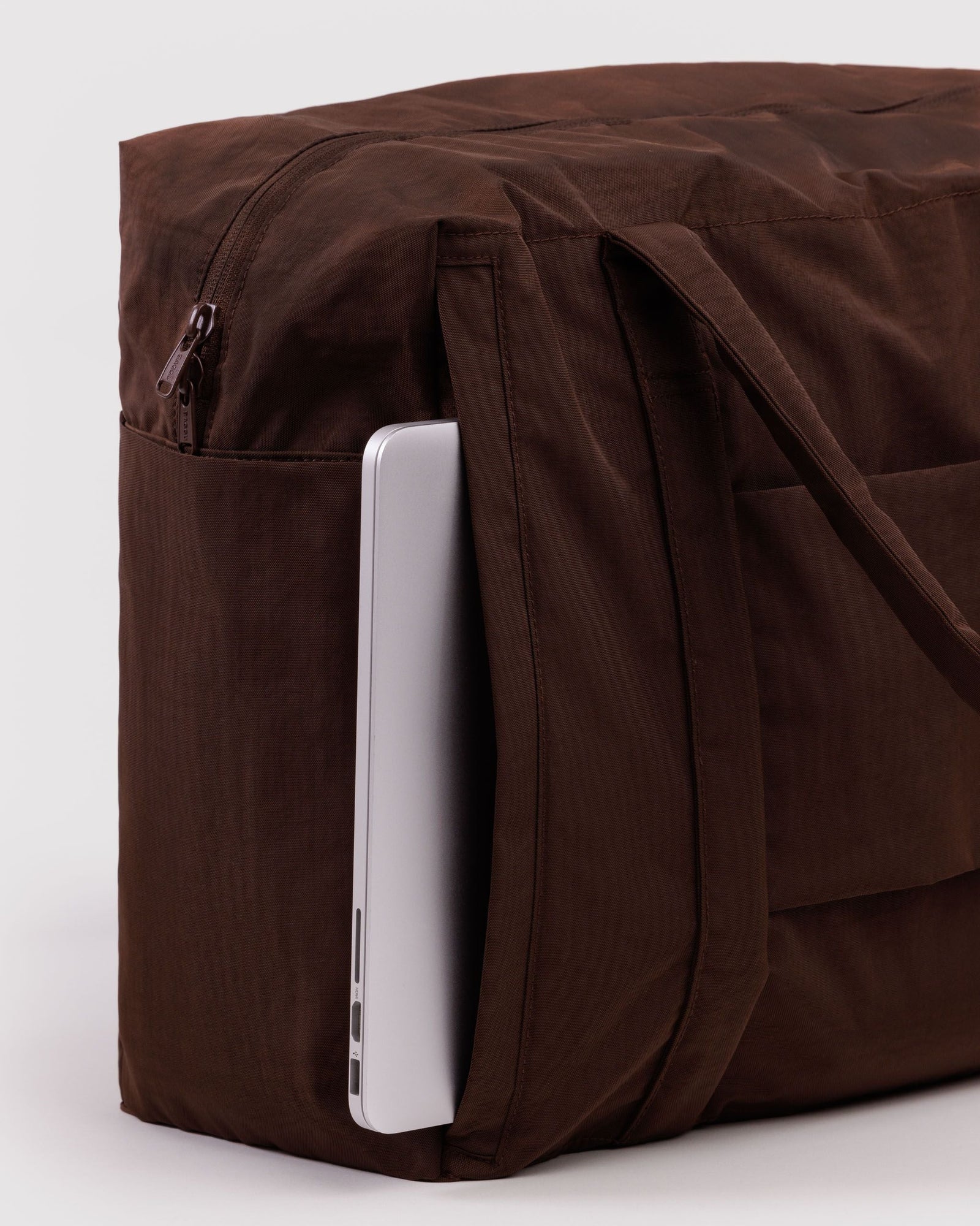 Cloud Carry-on - Coffee - Light Storage