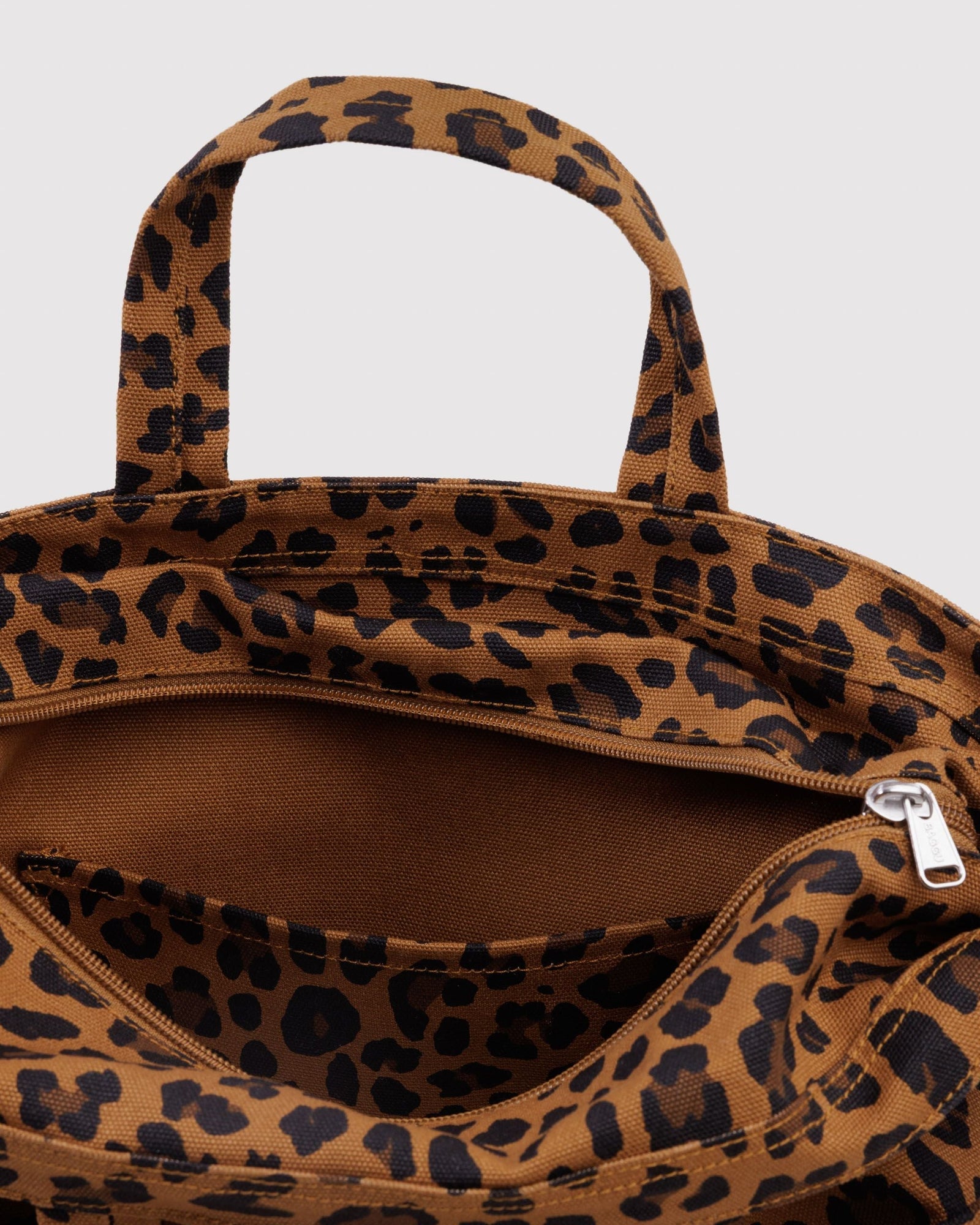 Horizontal Zip Duck Bag - Leopard - Daily Carry