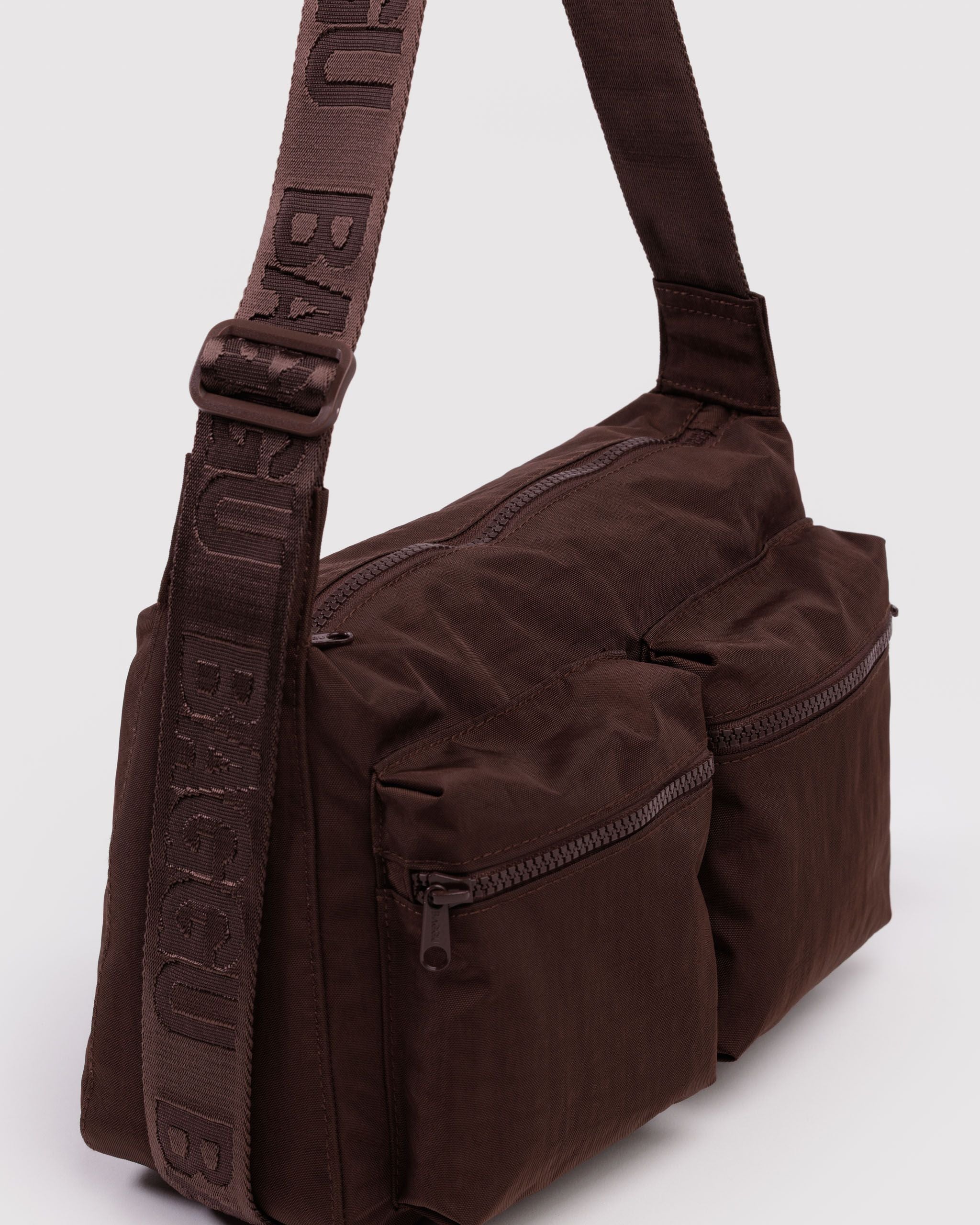 Medium Cargo Crossbody - Coffee - Quick Grab