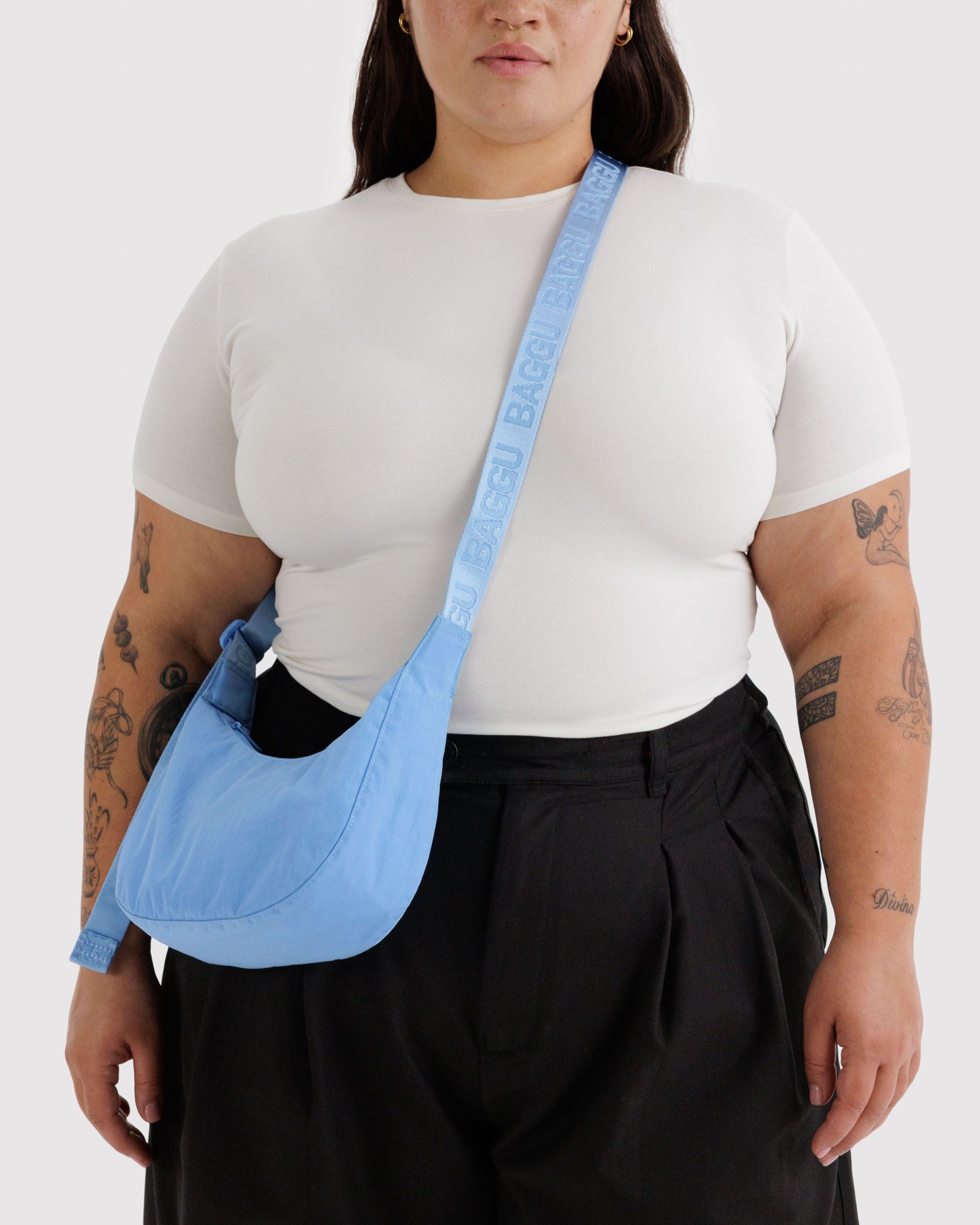 Small Nylon Crescent Bag - Piscine - Modern Blend