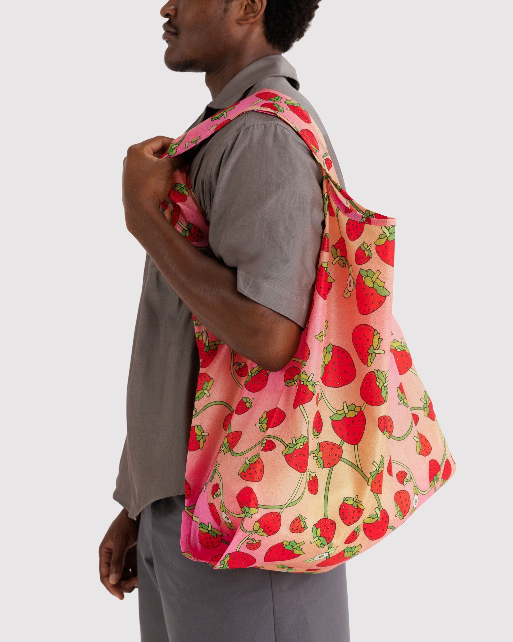 Big Baggu - Strawberry Blossom - Clean Setup