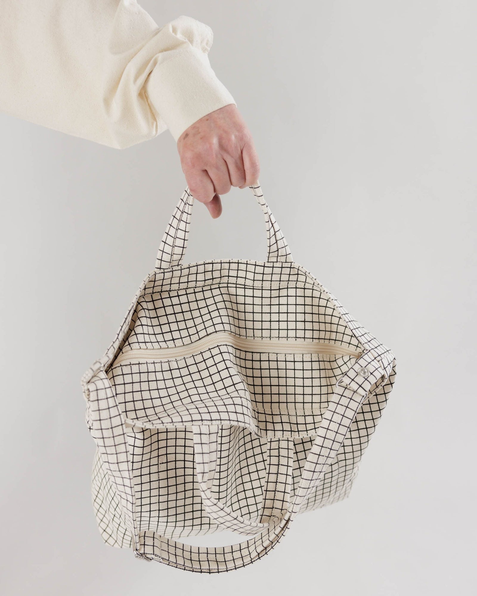 Horizontal Zip Duck Bag - Natural Grid - Clean Setup
