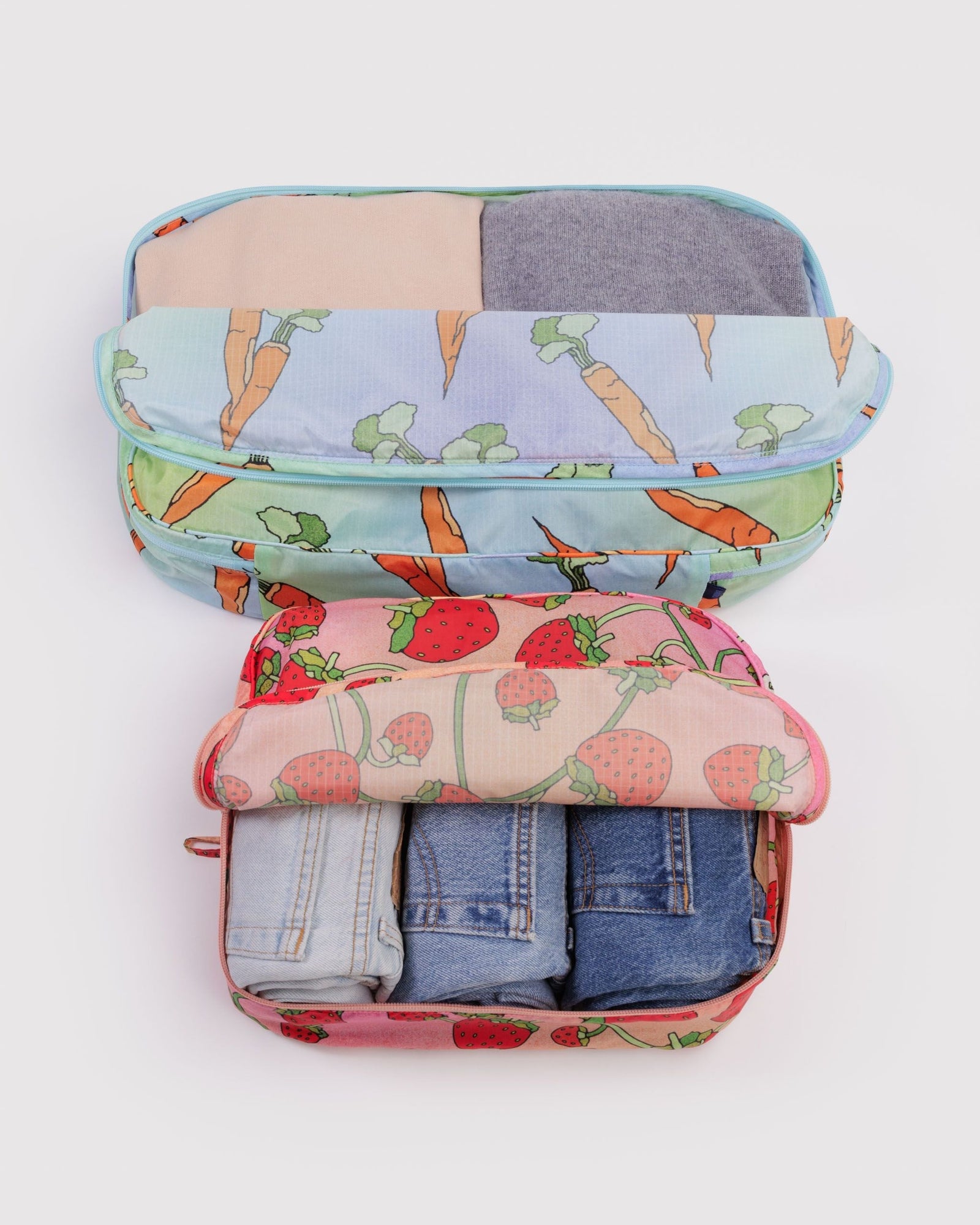 Large Packing Cube Set - Carrots & Berries - Light Storage
