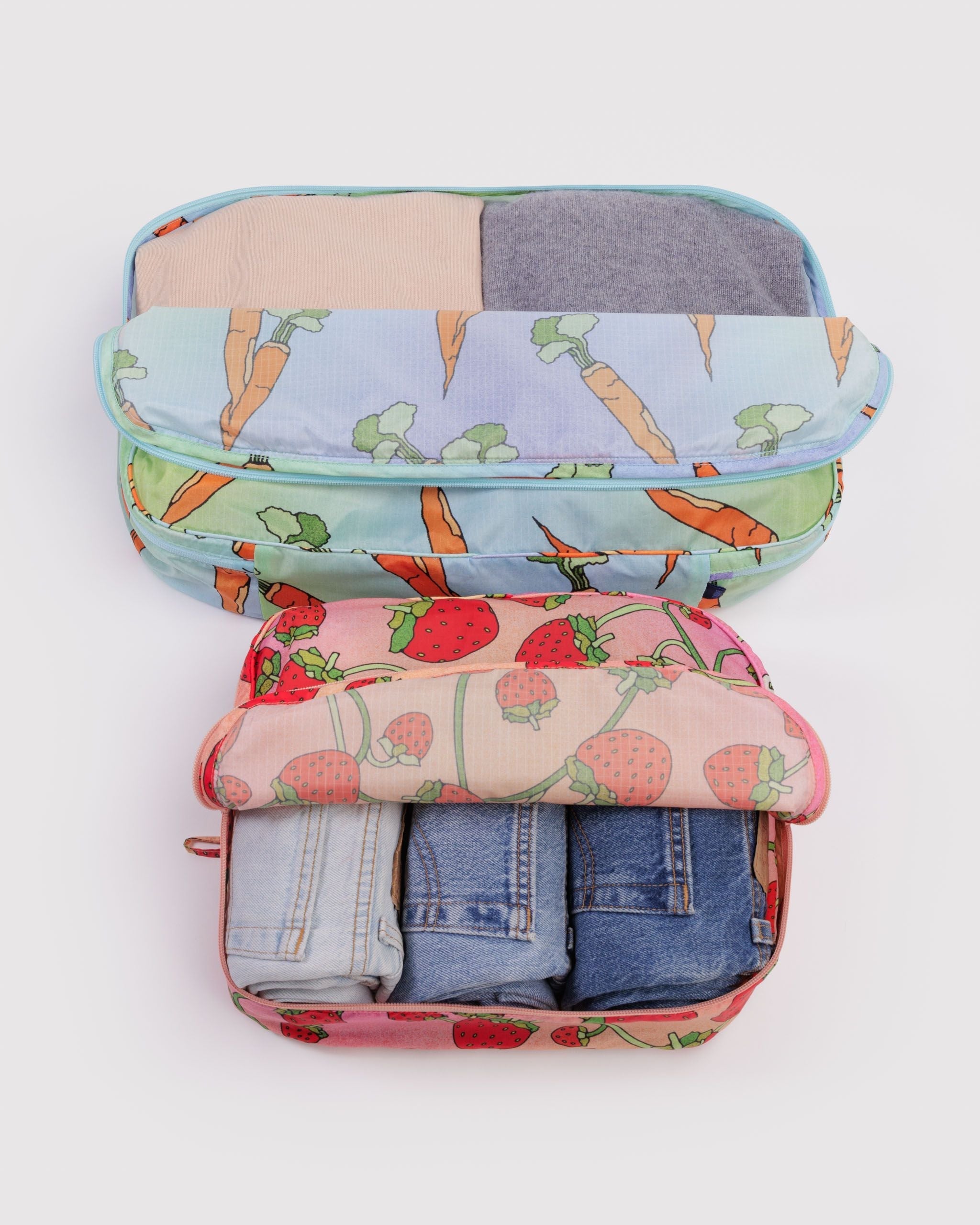Large Packing Cube Set - Carrots & Berries - Light Storage