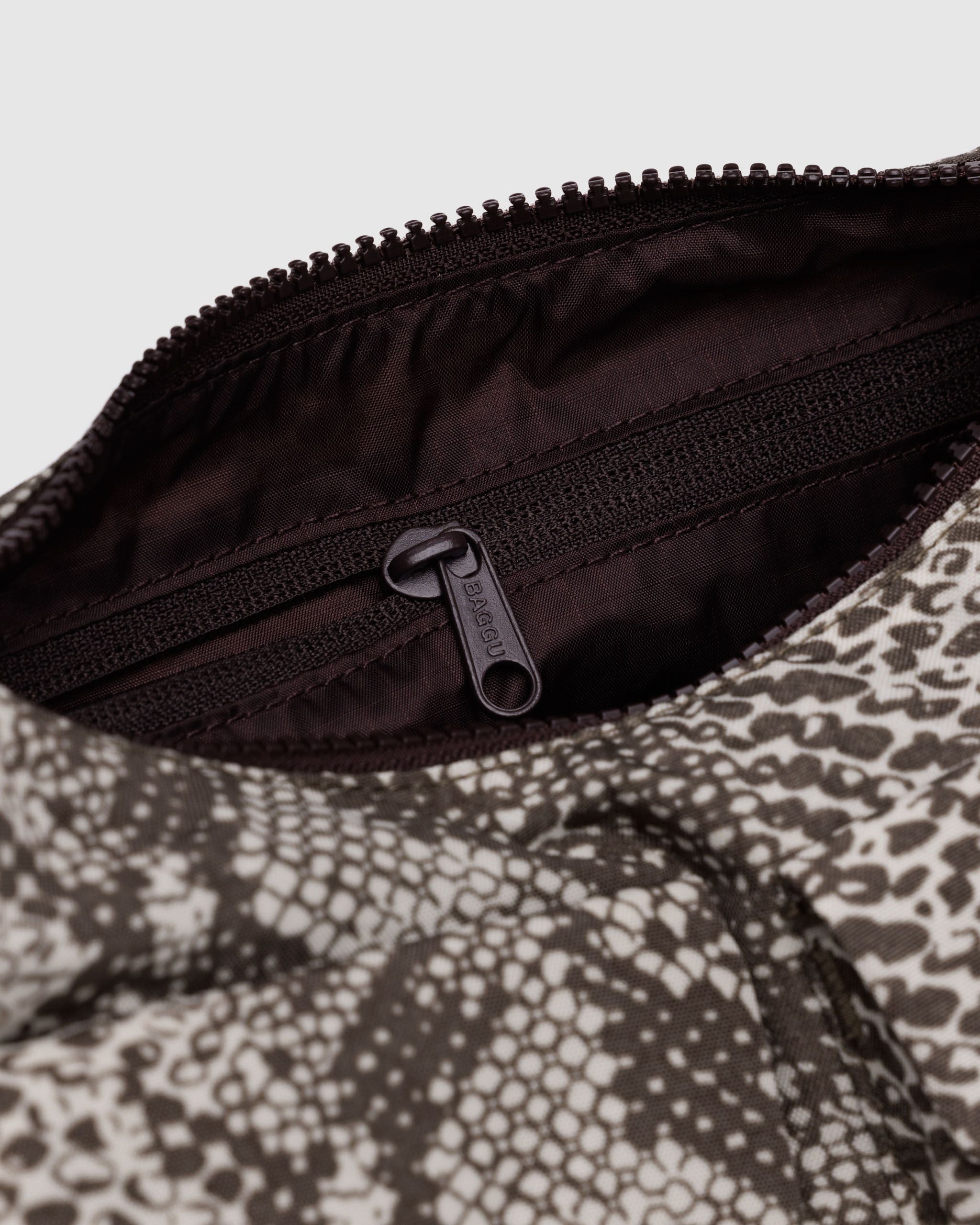 Cargo Shoulder Bag - Snakeskin - Daily Pack