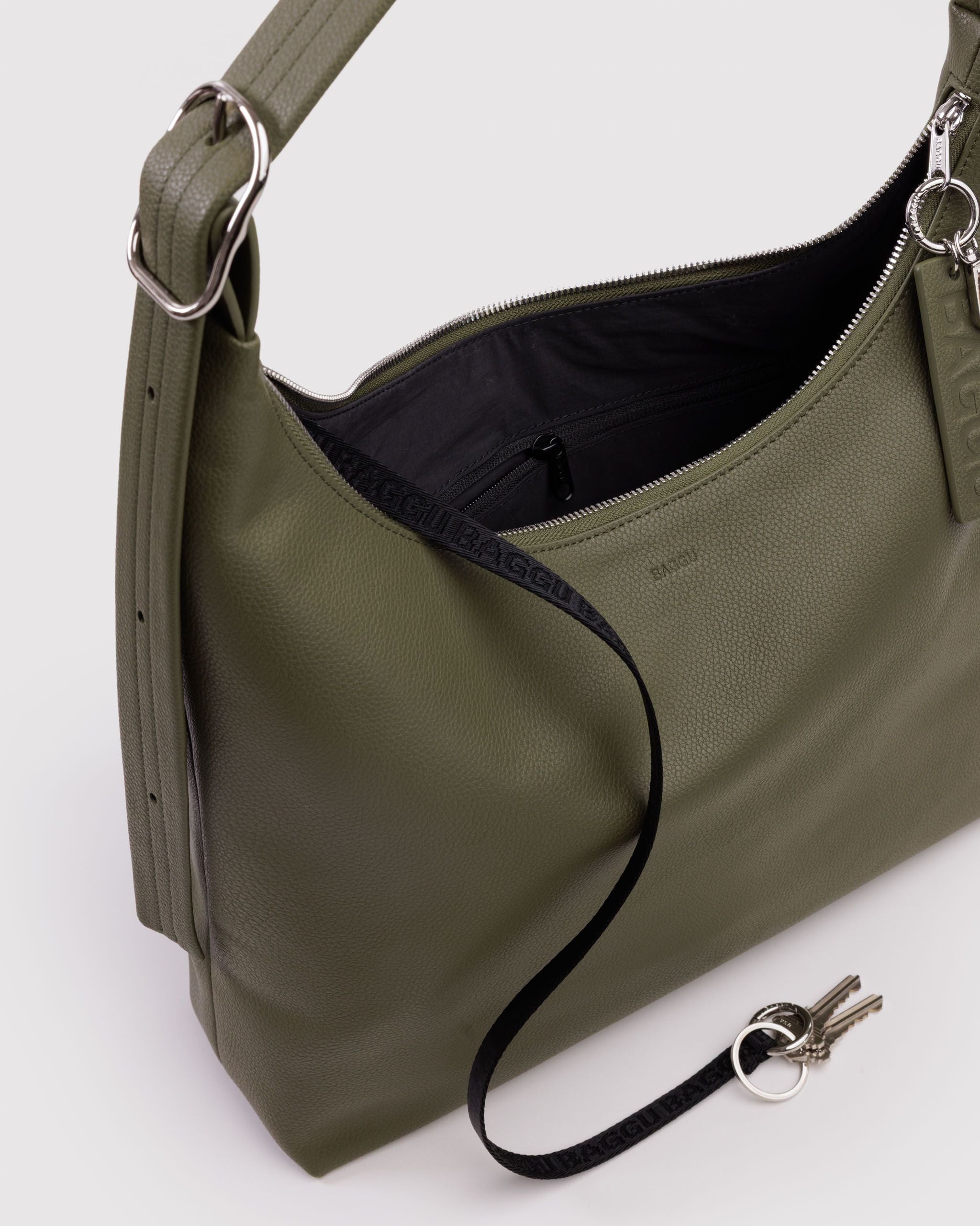 Recycled Leather Shoulder Bag - Loden - Quick Grab