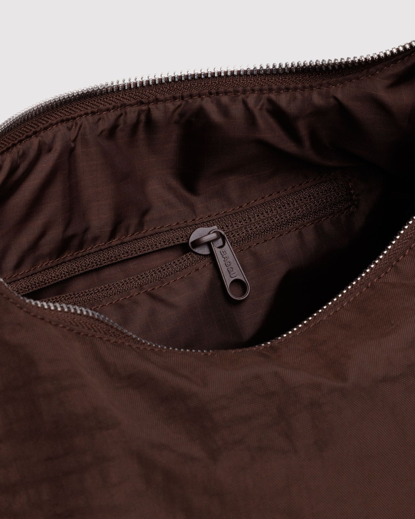 Nylon Meringue Bag - Coffee - Travel Ready
