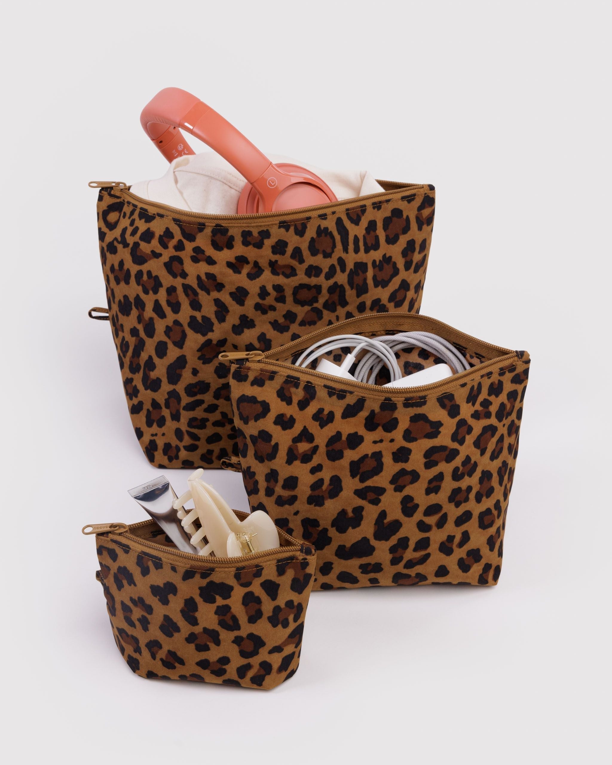 Go Pouch Set - Leopard - Clean Setup