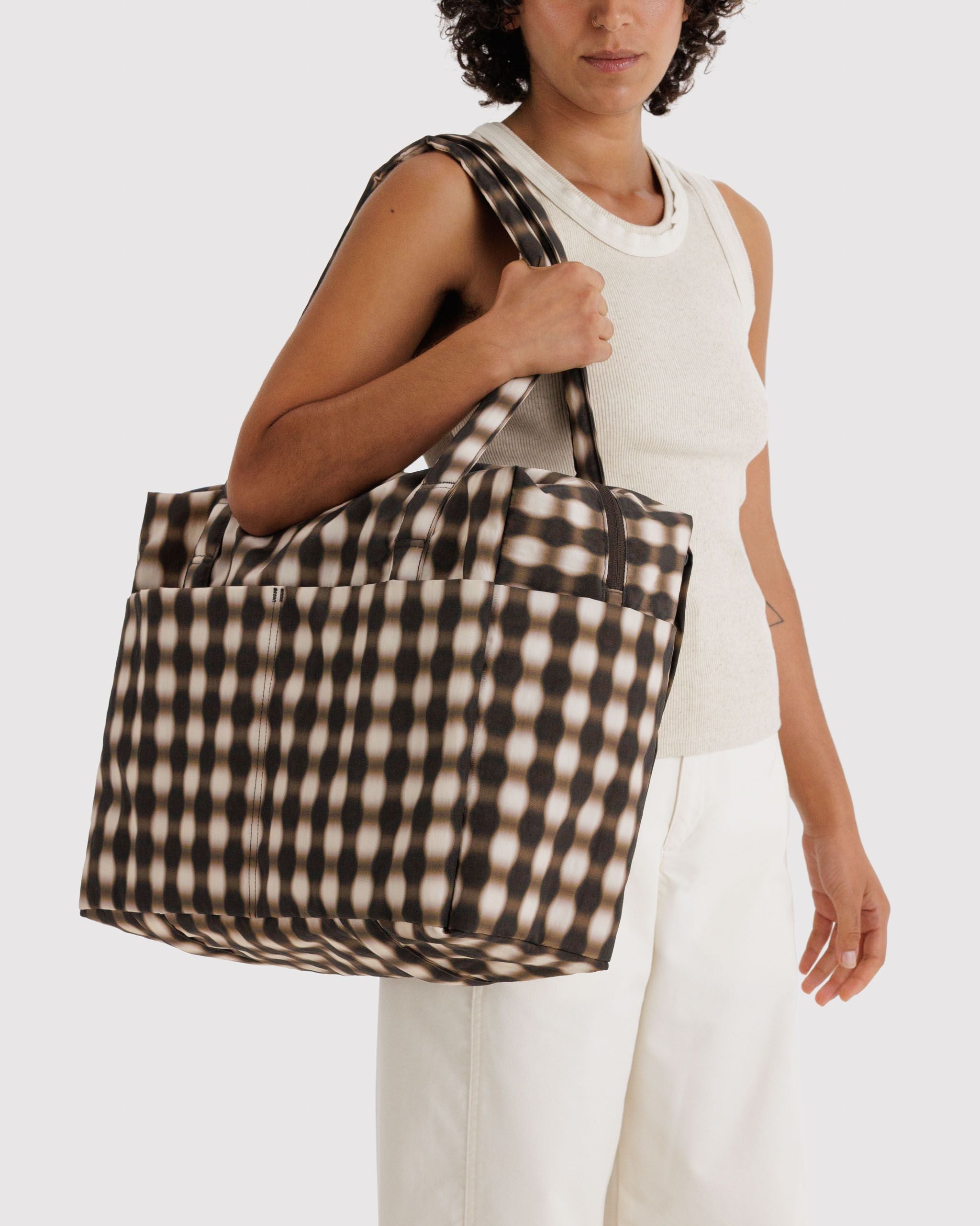 Cloud Carry-on - Blurred Gingham Brown - Quick Setup