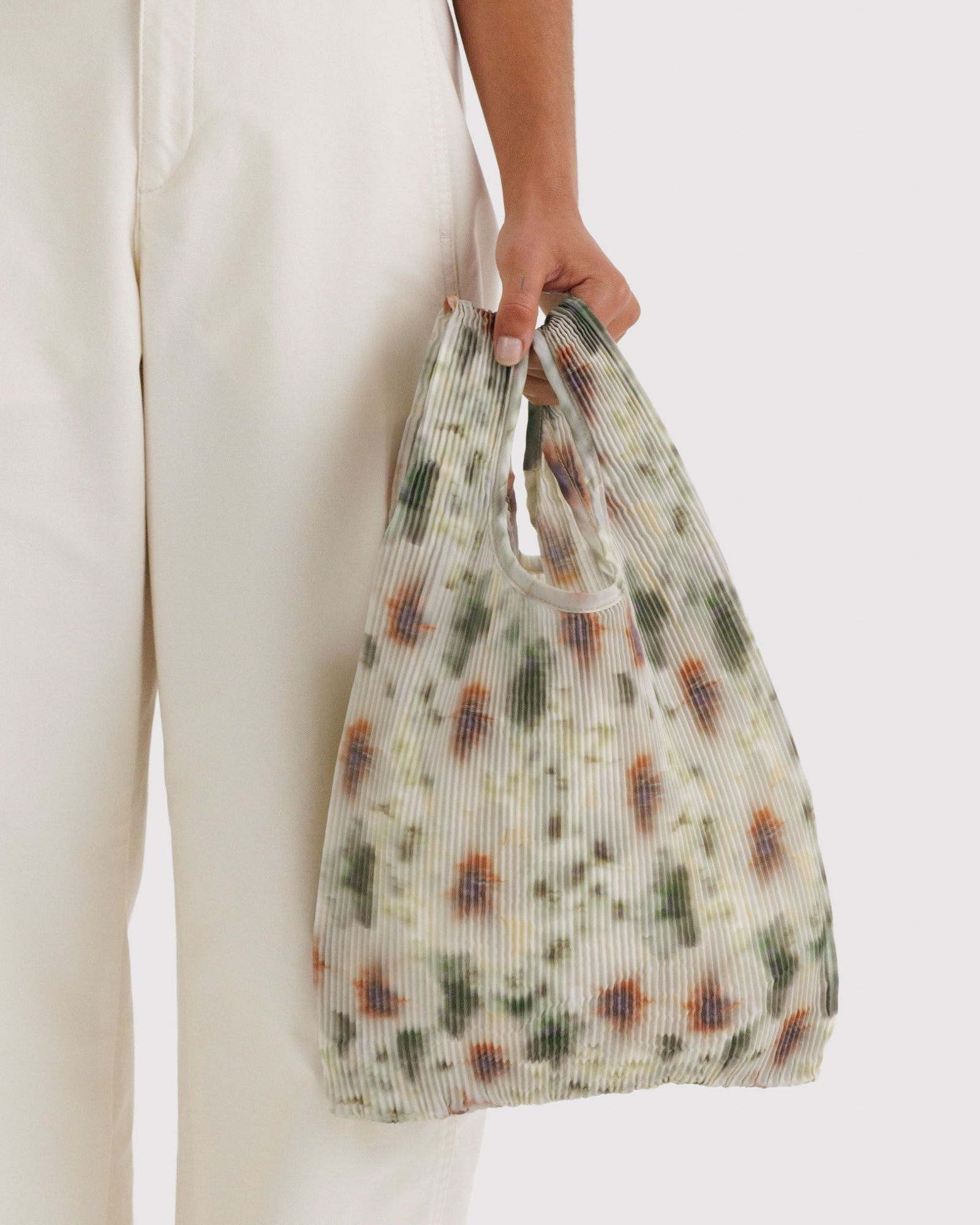 Pleated Baggu - Abstract Floral - Quick Grab