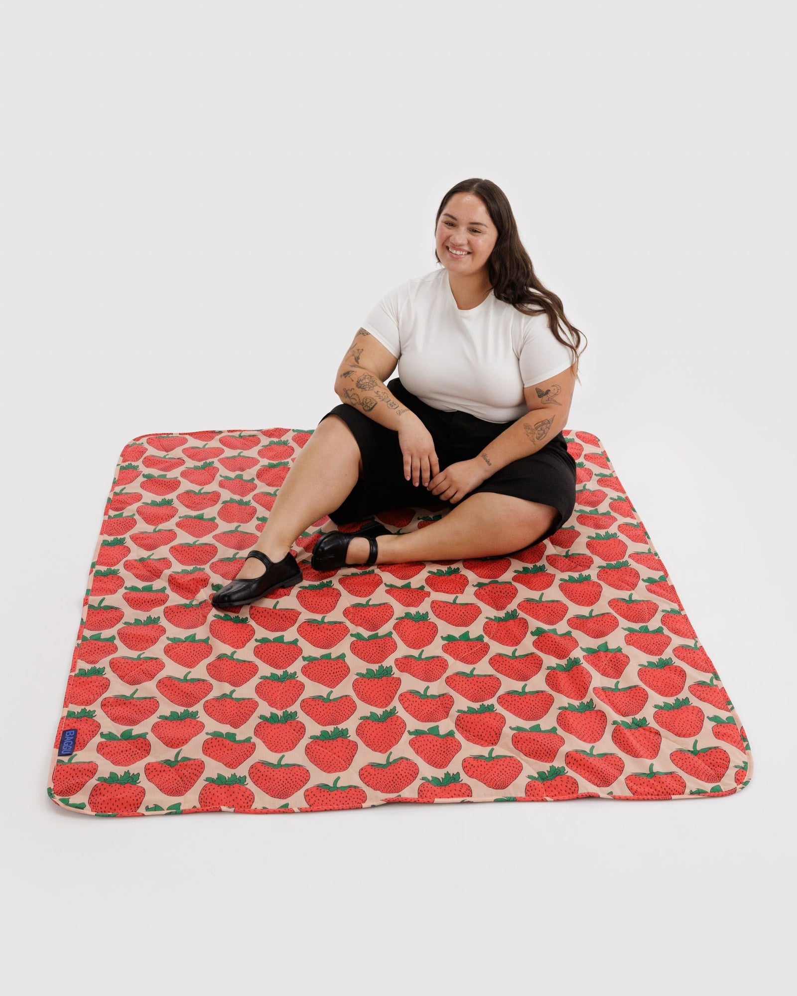 Puffy Picnic Blanket - Strawberry - Clean Setup