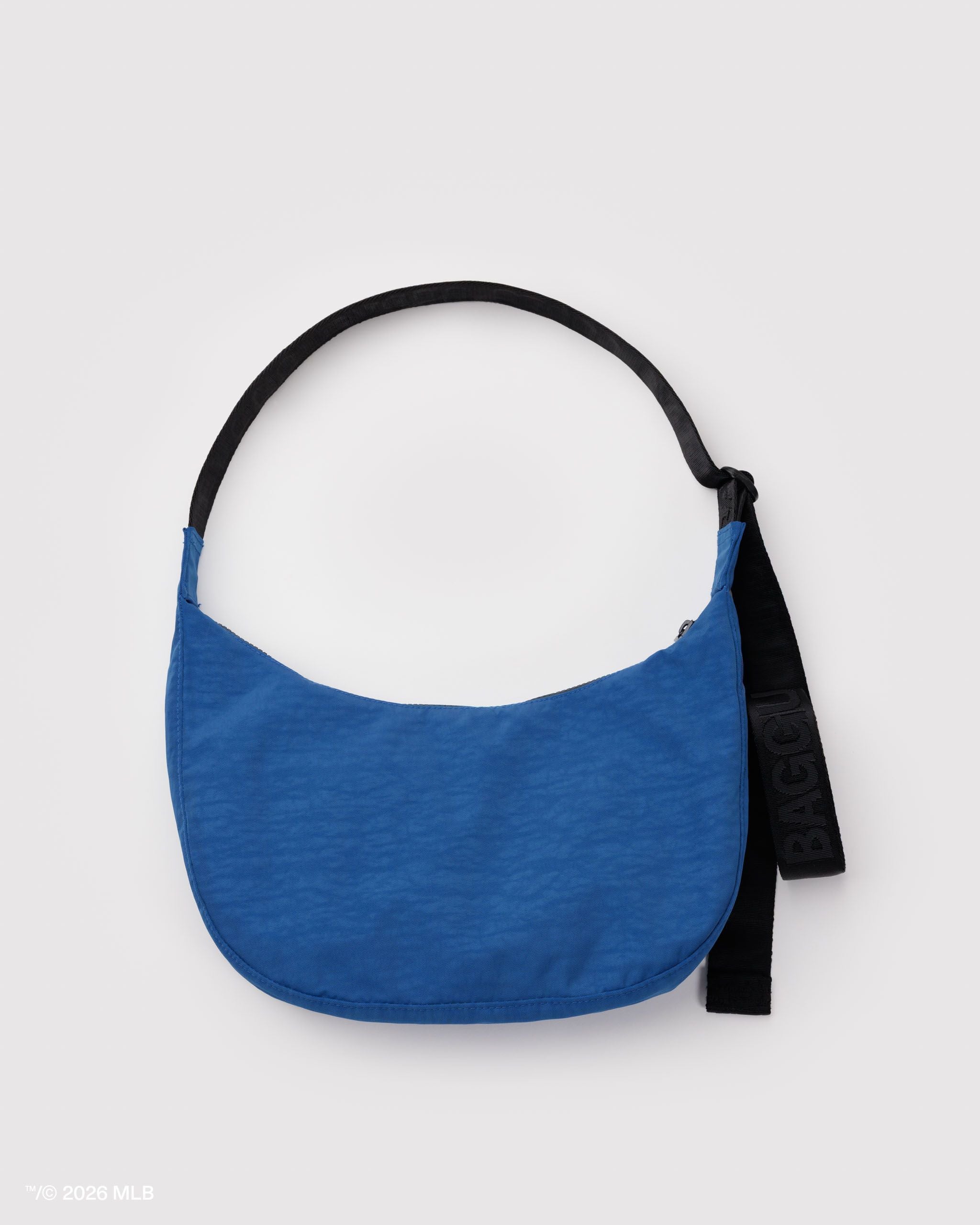 Medium Nylon Crescent Bag - Chicago Cubs™ - Cozy Glow