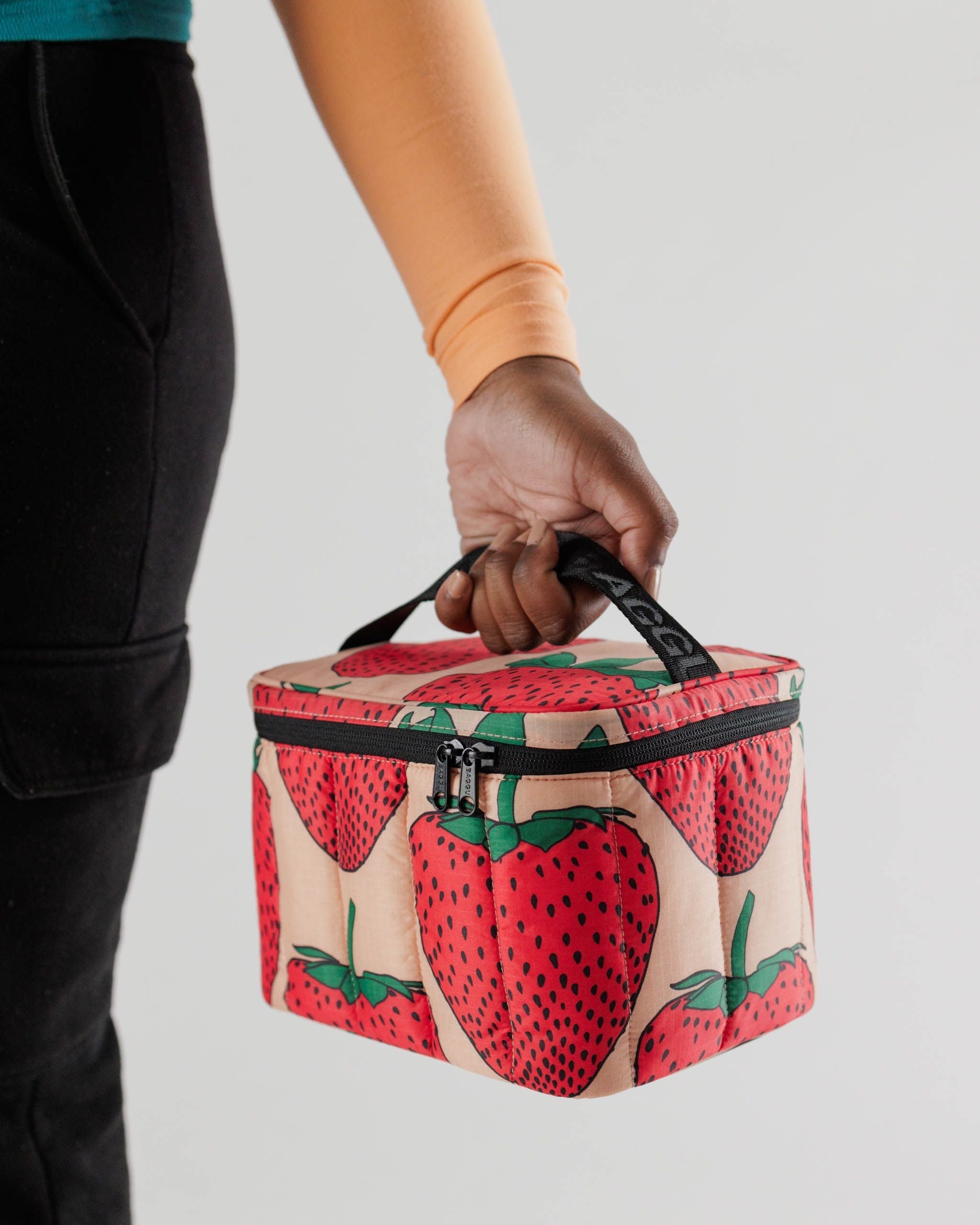 Puffy Lunch Bag - Strawberry - Travel Ready