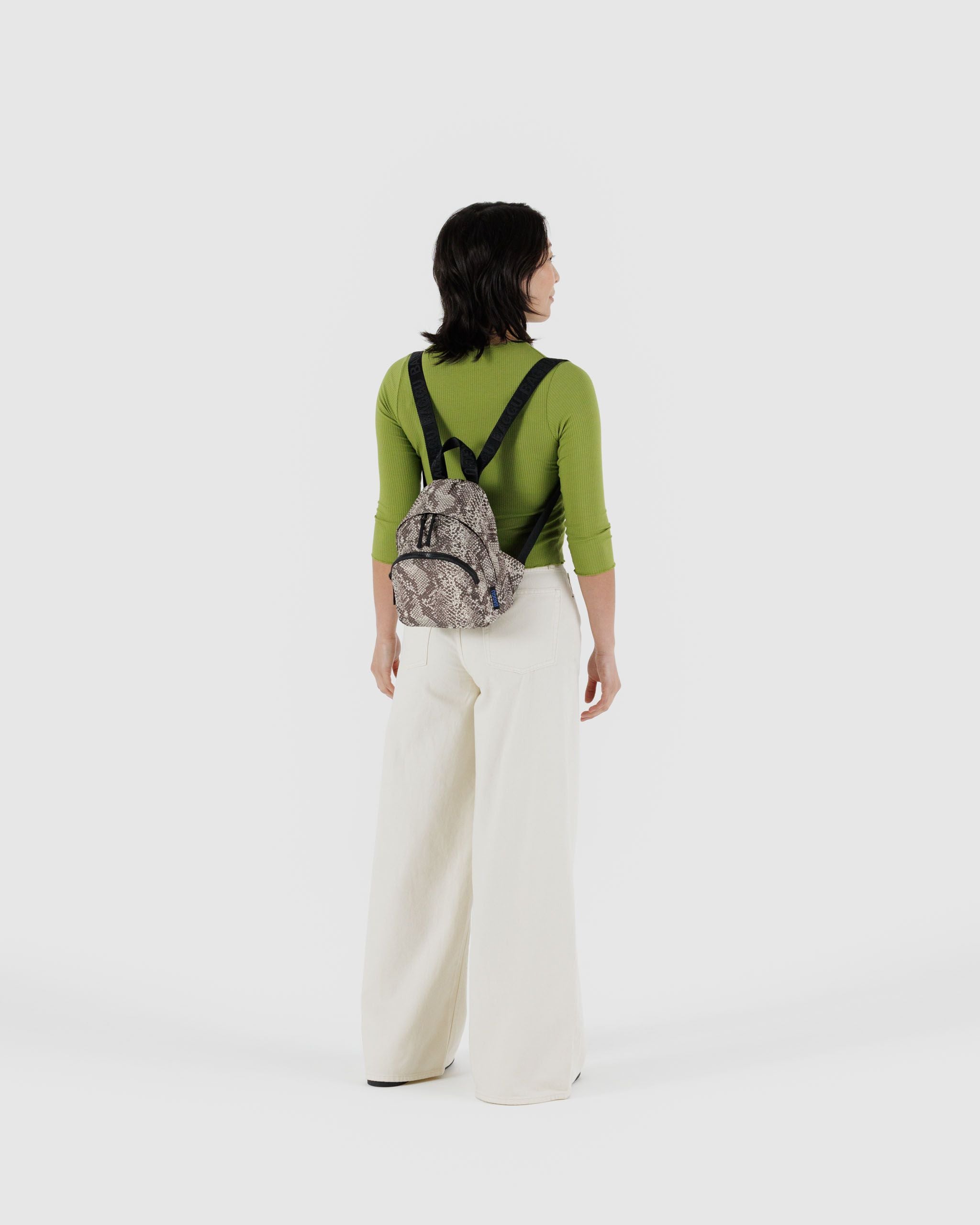 Mini Nylon Backpack - Snakeskin - Quick Setup