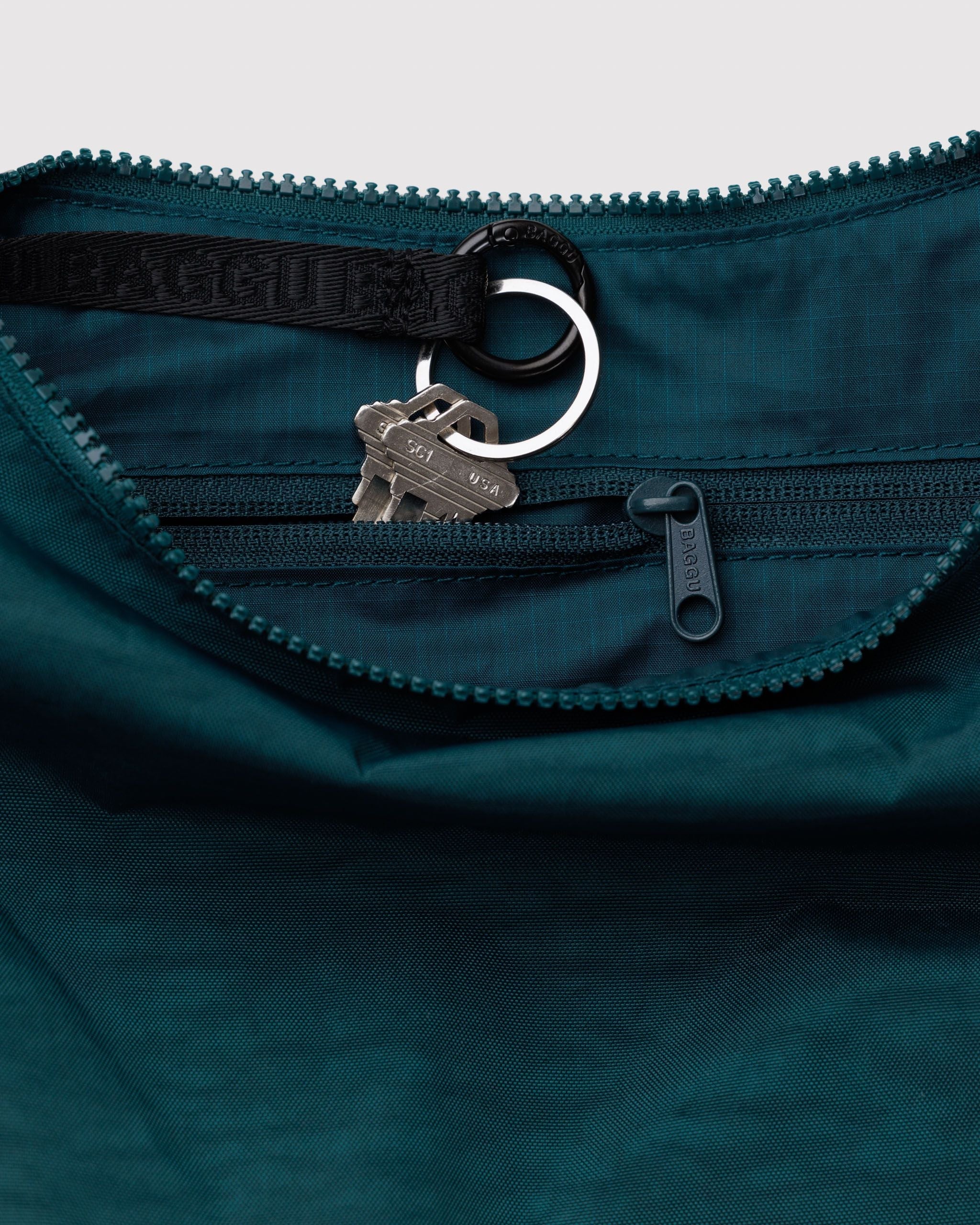 Medium Nylon Crescent Bag - Deep Sea - Clean Mood