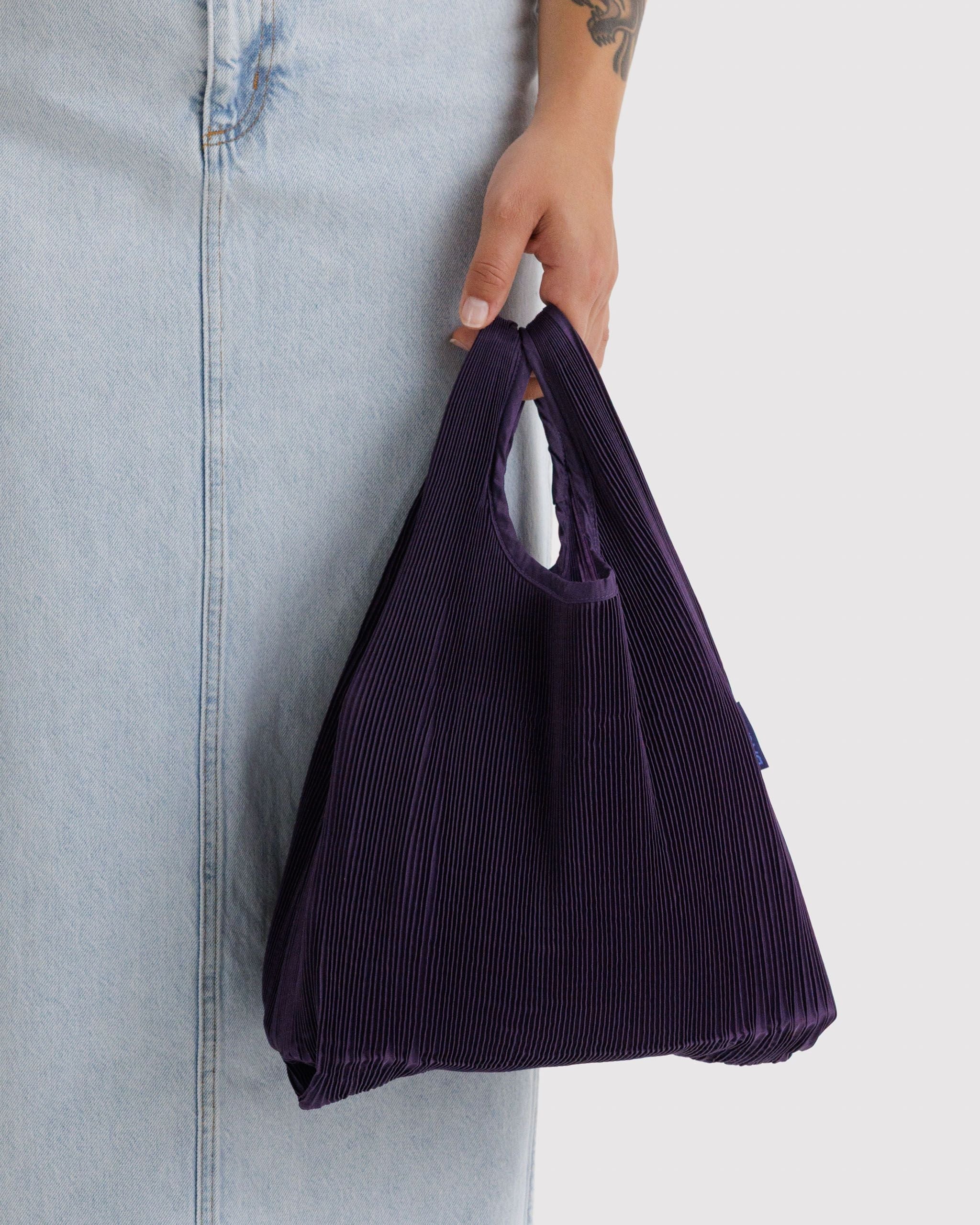 Pleated Baggu - Fig - Travel Ready
