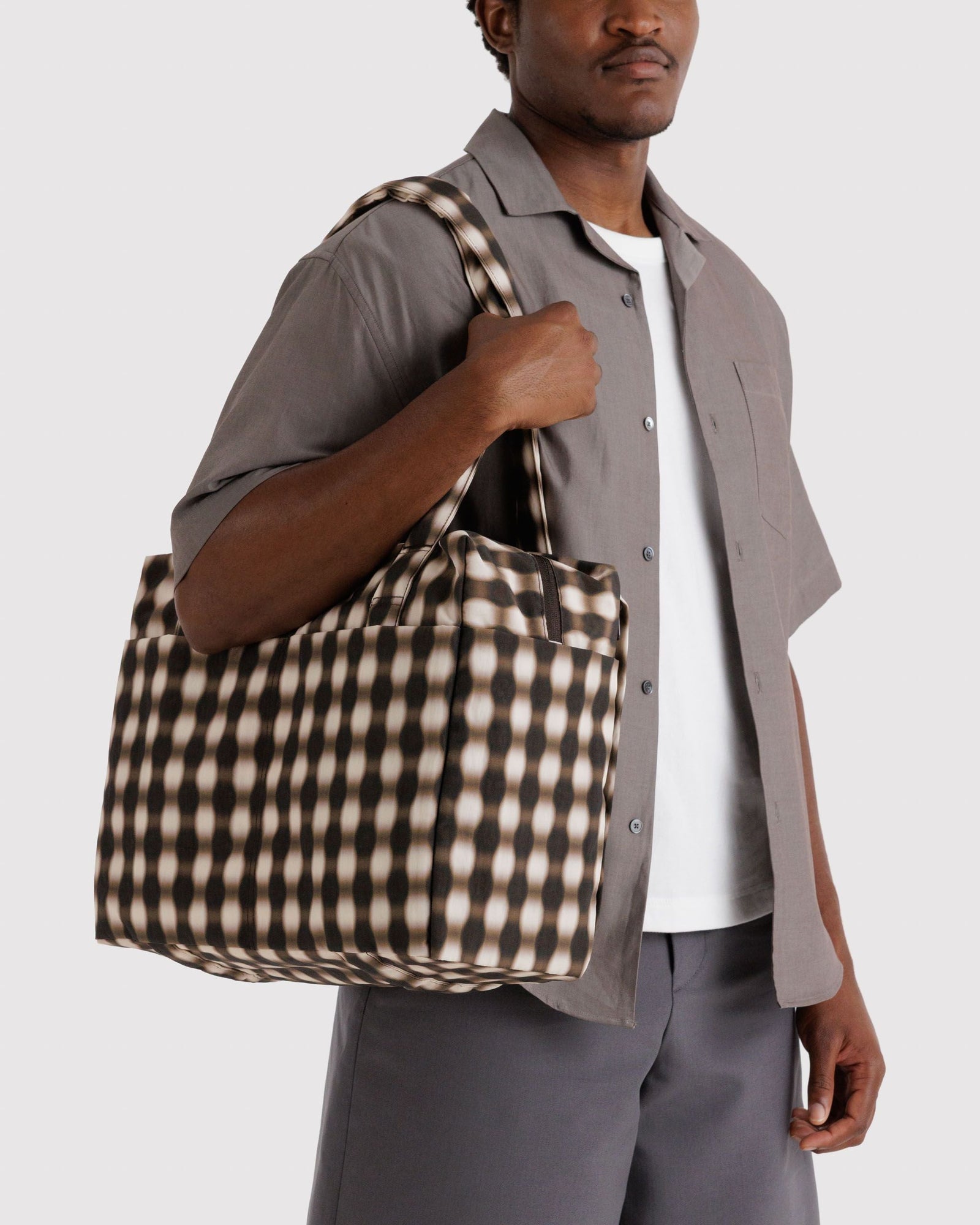Small Cloud Carry-On - Blurred Gingham Brown - Easy Store