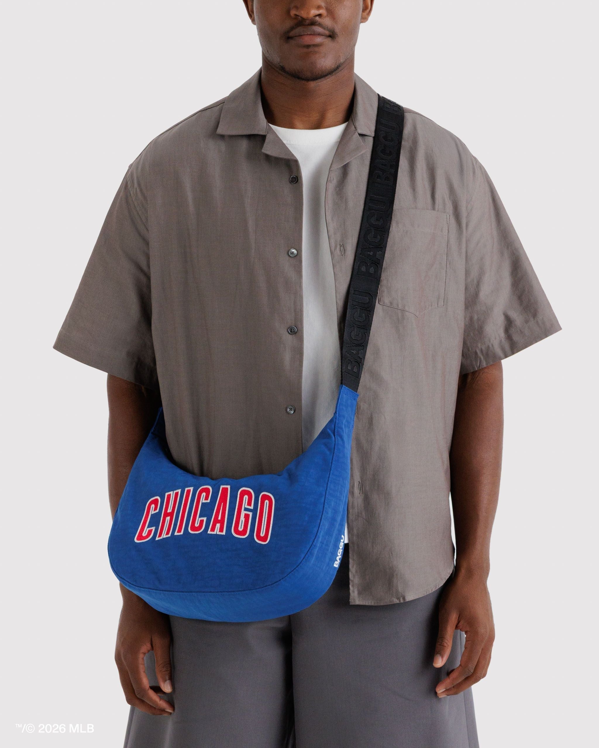 Medium Nylon Crescent Bag - Chicago Cubs™ - Fresh Notes