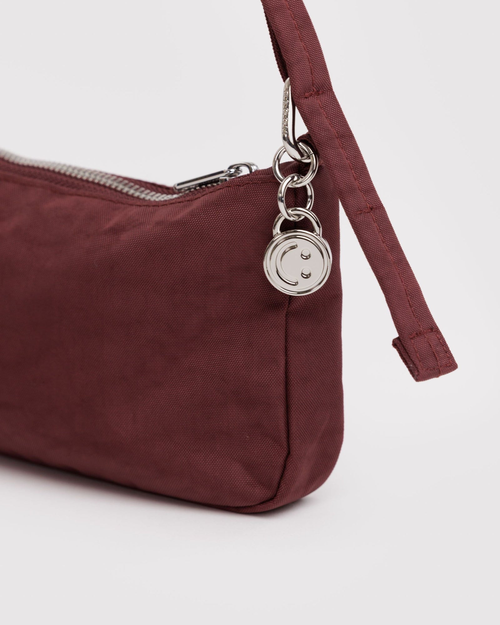 Nylon Pochette - Mahogany - Light Storage