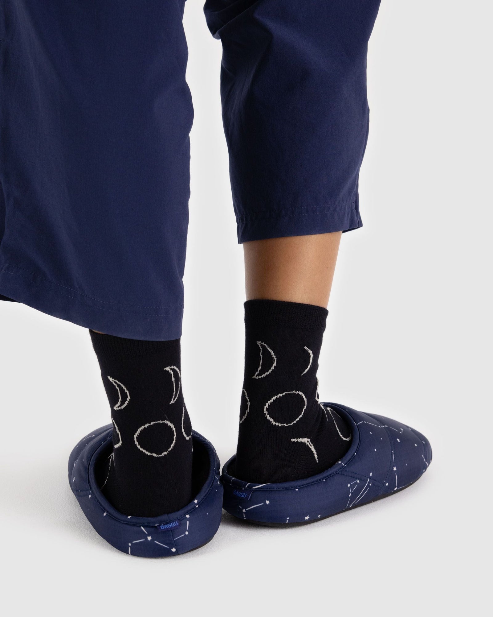 Puffy Slippers - Constellation Midnight - Easy Stow
