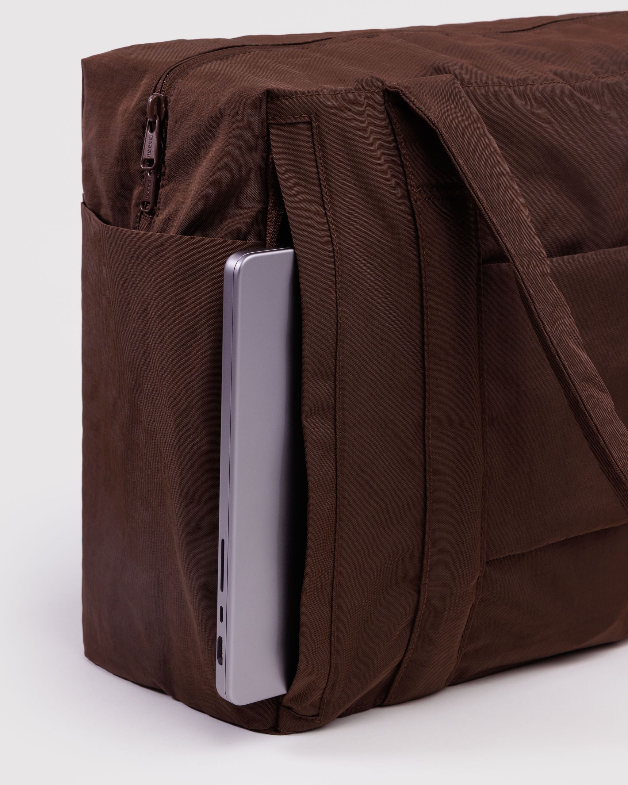 Small Cloud Carry-On - Coffee - Easy Stow