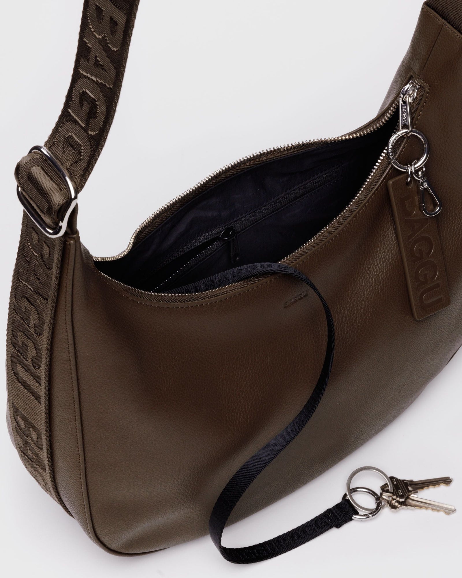 Medium Recycled Leather Crescent Bag - Brown - Daily Scent