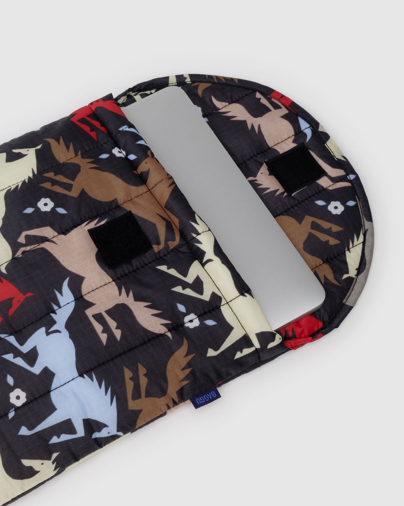 Puffy Laptop Sleeve 13"/14" - Horse Cut Outs - Easy Stow
